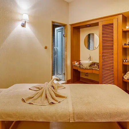 Hotel Divan