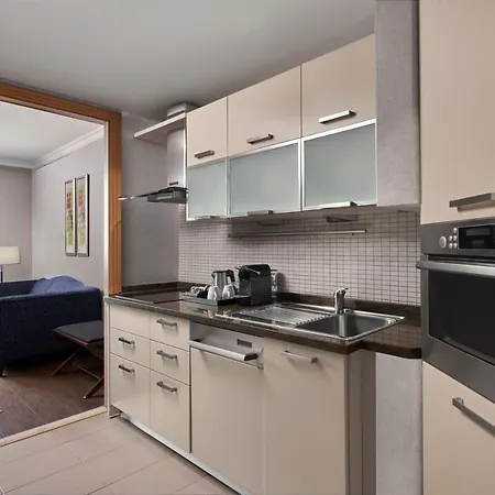 Divan Hotel 5*